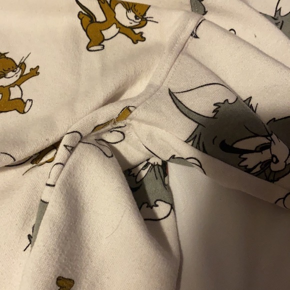 Tom & Jerry Crop Top Sweater - Picture 8 of 10